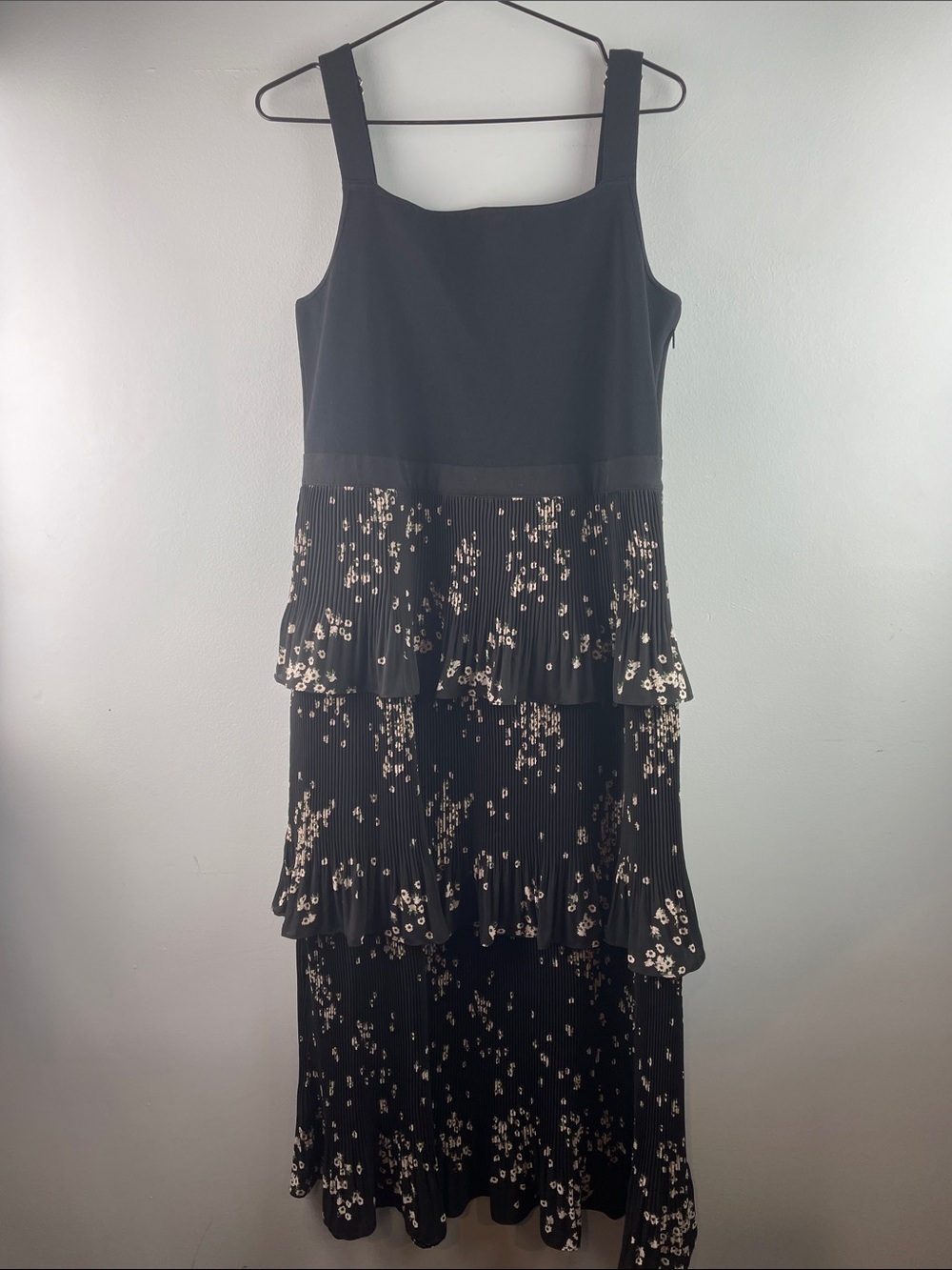 Ted Baker London Black Tiered Floral Pleated Maxi Dress Size 5